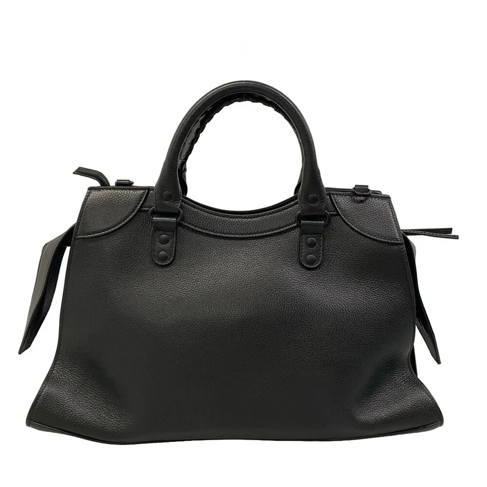 Balenciaga neoclassic city